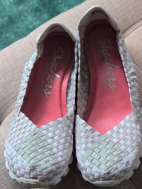 Skechers Women's Pink Woven Slip-On Flats